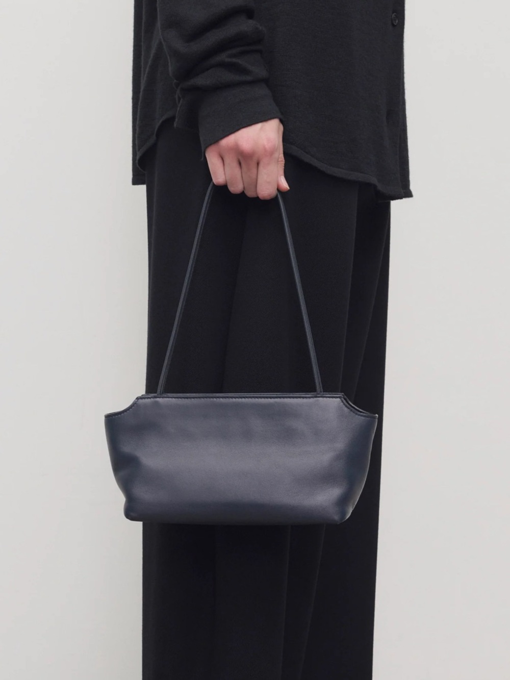 Navy Leather Shoulder Bag Terrasse